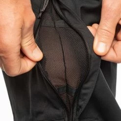 Pantalons De Ski 686 M SURFACE CARGO PANT BLACK 22 Noir -Vêtements hiver Homme Soldes 9 98802 m surface cargo pt black m1w210 0230 05